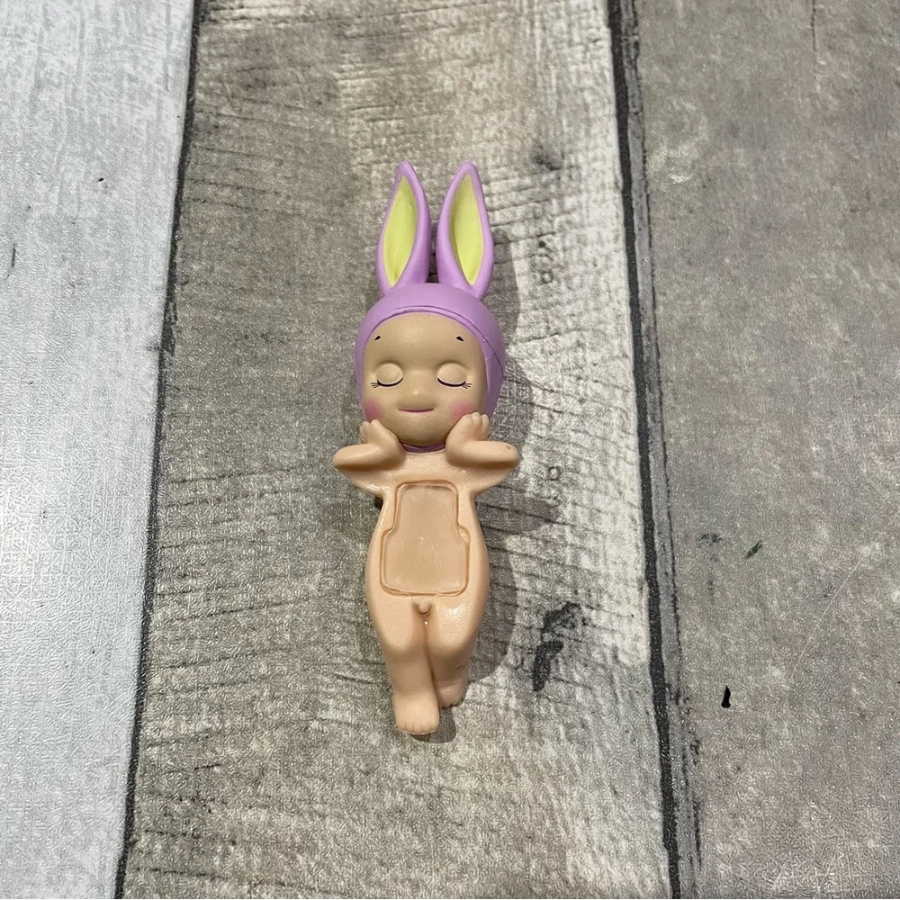 Sonny Angel Hippers Sleeping Dreaming Series Rabbit attach me mini figure